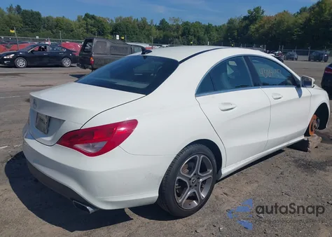 2014 Mercedes-Benz Cla 250 z USA, uszkodzony, nr VIN WDDSJ4EB3EN062841